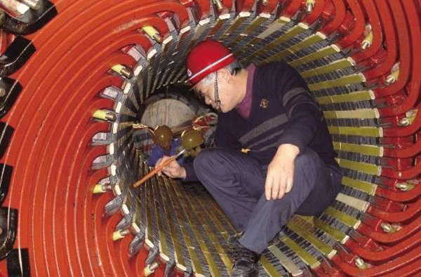 電機維修中錯誤的操作帶來的危害性——西安泰富西瑪電機(西安西瑪電機集團(tuán)股份有限公司)官方網(wǎng)站 電機維修中錯誤的操作帶來的危害性——西安泰富西瑪電機(西安西瑪電機集團(tuán)股份有限公司)官方網(wǎng)站