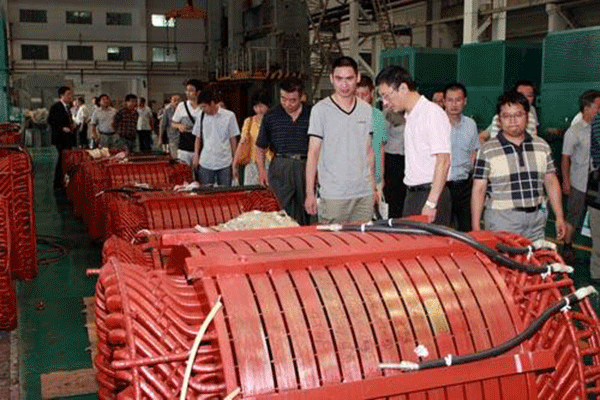 西安泰富西瑪高效節(jié)能電機(jī)在石油化工企業(yè)節(jié)能應(yīng)用。