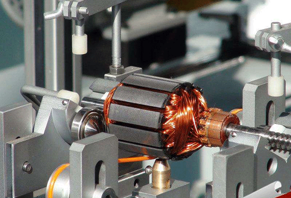 西安西瑪電機轉(zhuǎn)子動平衡試驗。