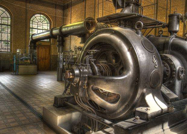 直流電機(jī)和交流電機(jī)的感應(yīng)電樞原理。