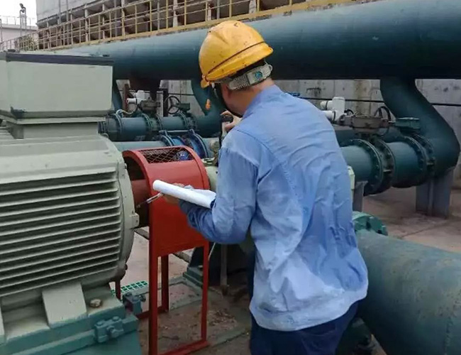 三相異步電機(jī)的電流過大是因?yàn)槿毕噙\(yùn)行嗎？