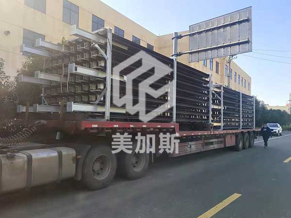 1645519139489529.jpg 氣化器-半導(dǎo)體項(xiàng)目(黑色氧化)-3000方空溫氣化器2臺(tái).jpg